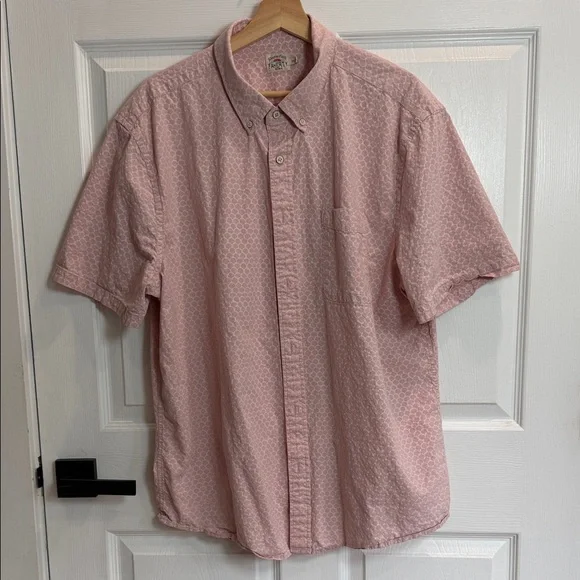 Faherty Rose and White Scalloped Print Button-Down Shirt - Picture 2 of 6